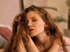 MilaStain from LiveJasmin