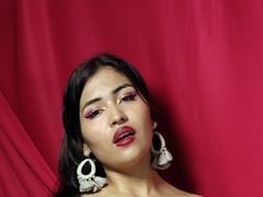 IshaBahamon - female with black hair and  big tits webcam at LiveJasmin