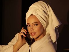 MilanaMiller from LiveJasmin