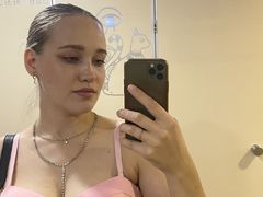 Milata from LiveJasmin