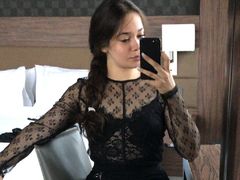 MilauraBourbon from LiveJasmin
