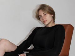 MildredCooper from LiveJasmin