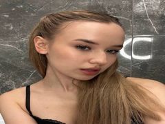 MildredMuch from LiveJasmin