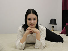 MilenaHill - female with brown hair and  small tits webcam at LiveJasmin