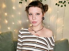 MileyBynes - blond female webcam at LiveJasmin