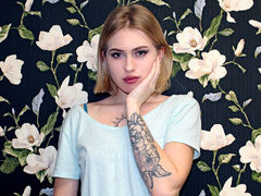 MileyMiracle - blond female with  big tits webcam at LiveJasmin