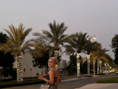 EmilyMeliss - female with brown hair and  big tits webcam at LiveJasmin