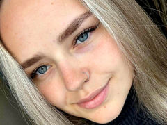 MillaCrystal from LiveJasmin