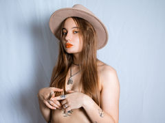 MillaJuice from LiveJasmin