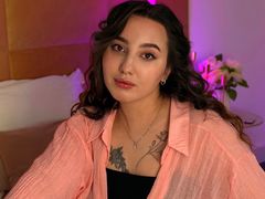 MillaMayer from LiveJasmin