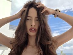 MillaMoore - female with brown hair webcam at LiveJasmin