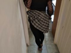 MilliJones - female with brown hair webcam at LiveJasmin