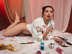 MillieDixon - blond female webcam at LiveJasmin