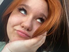 MillyWeaver - female with red hair webcam at LiveJasmin