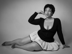 MillyJohnson - female with black hair and  big tits webcam at LiveJasmin