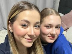 MinnaAndIlona from LiveJasmin