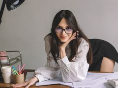 MiraElmers - female with brown hair webcam at LiveJasmin