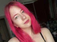 MiraHale - blond female with  big tits webcam at LiveJasmin