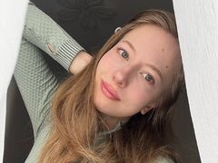 MiraHale - blond female with  big tits webcam at LiveJasmin