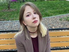 MiraHale - blond female with  big tits webcam at LiveJasmin