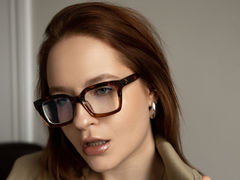 MiraKnox - female with brown hair webcam at LiveJasmin