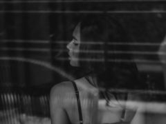 MiraMary - female with brown hair webcam at LiveJasmin