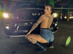 MiraGreens - female with brown hair webcam at LiveJasmin