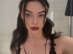 MiraNoa from LiveJasmin