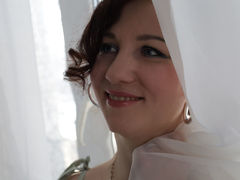 SahaJey - female with brown hair and  big tits webcam at LiveJasmin