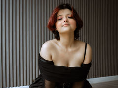 MisakiWong - female with brown hair and  big tits webcam at LiveJasmin