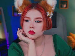 MitsukiLun - female with red hair webcam at LiveJasmin