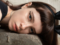 MiyaMiler from LiveJasmin