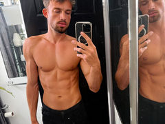 mistermouthyla from LiveJasmin