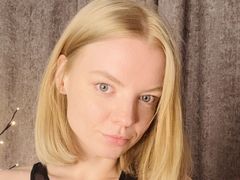 MoiraBaumgartel - blond female with  big tits webcam at LiveJasmin