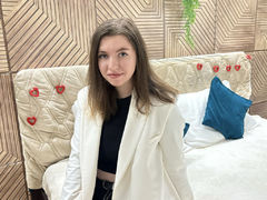 MollyBattler from LiveJasmin