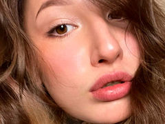 MollyDiane from LiveJasmin