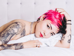 MollyFisher - female with black hair webcam at LiveJasmin