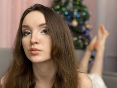 MollyHump - female with red hair and  big tits webcam at LiveJasmin