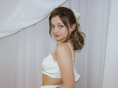 MollyMavis from LiveJasmin