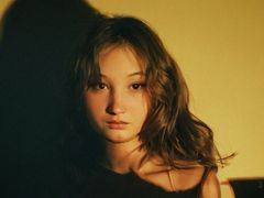 MonaArrowsmith from LiveJasmin