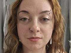 MonaCort from LiveJasmin