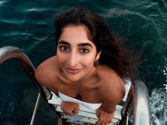 MonicaHendriks - female with black hair webcam at LiveJasmin