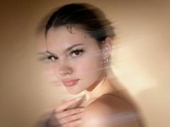 MonicaAlford - female with brown hair webcam at LiveJasmin