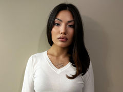 MonicaClar - female with black hair webcam at LiveJasmin