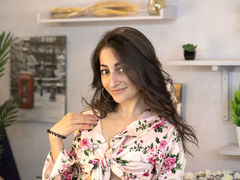 MonicaHendriks - female with black hair webcam at LiveJasmin
