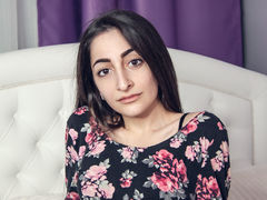 MonicaHendriks - female with black hair webcam at LiveJasmin