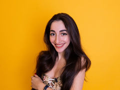 MonicaHendriks - female with black hair webcam at LiveJasmin