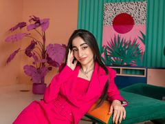 MonicaHendriks - female with black hair webcam at LiveJasmin