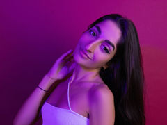 MonicaHendriks - female with black hair webcam at LiveJasmin