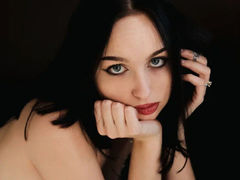 MonikaCarterr - female with black hair webcam at LiveJasmin